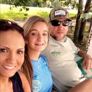 Meet your Posher, Crystal